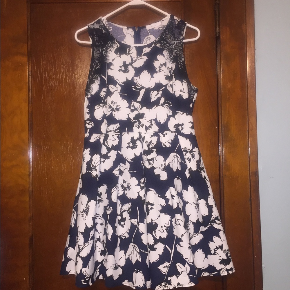 Floral lush summer dress
